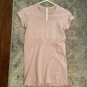 Lululemon Swiftly Tech Short Sleeve Top